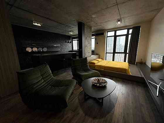 Дизайнерська квартира-студія (55 м²) в самому серці Печерська Київ