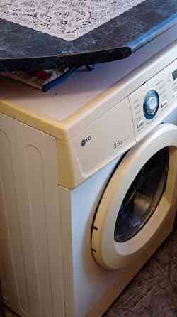 Метро Звіринецька. вул. Бойчука(Кіквідзе)30. Київ