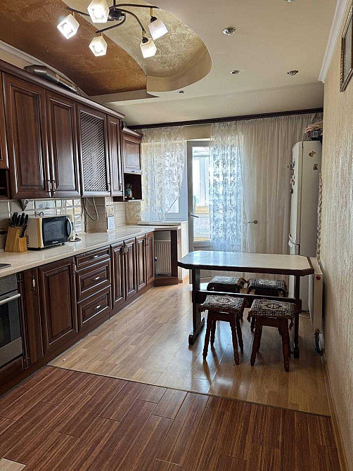 Ексклюзивна оренда 2-к квартири вул. бічна Мазепи, Шевченківський р-н Львів - зображення 1