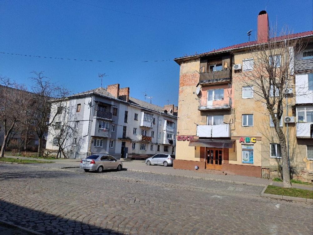 Здається двох кімнатна район ДОСИ. Мукачево - изображение 1