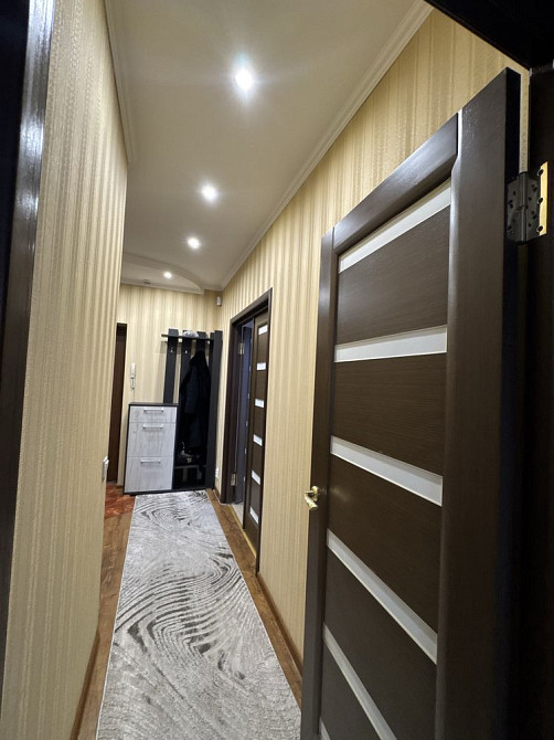 Однокімнатна новобудова ТЦ Майдан, панорамні вікна Черновцы - изображение 8