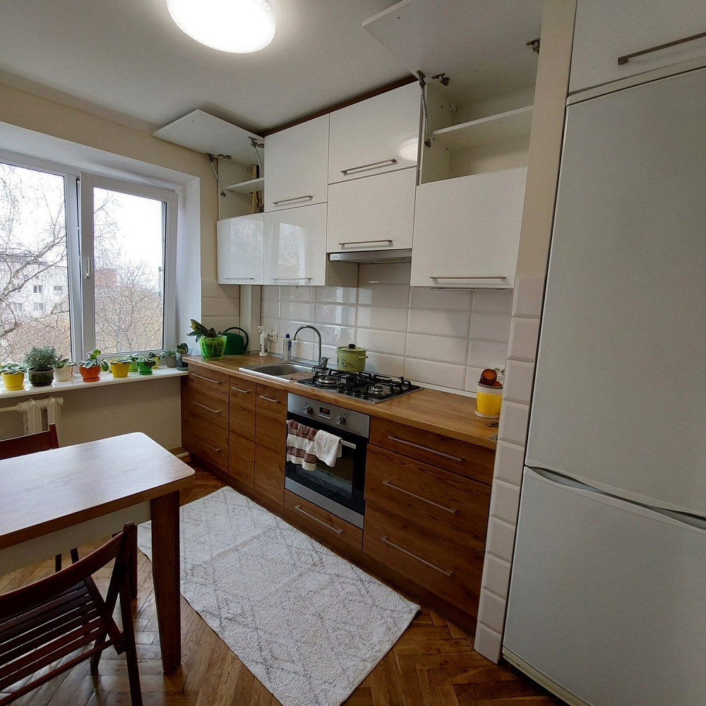 Оренда 3-ної квартири вул. Пасічна Львів - зображення 1