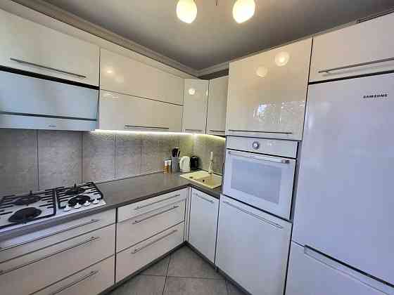 Оренда елітной 2-х к. кв. вул. Валерія Лобоновского, буд.27. Запоріжжя