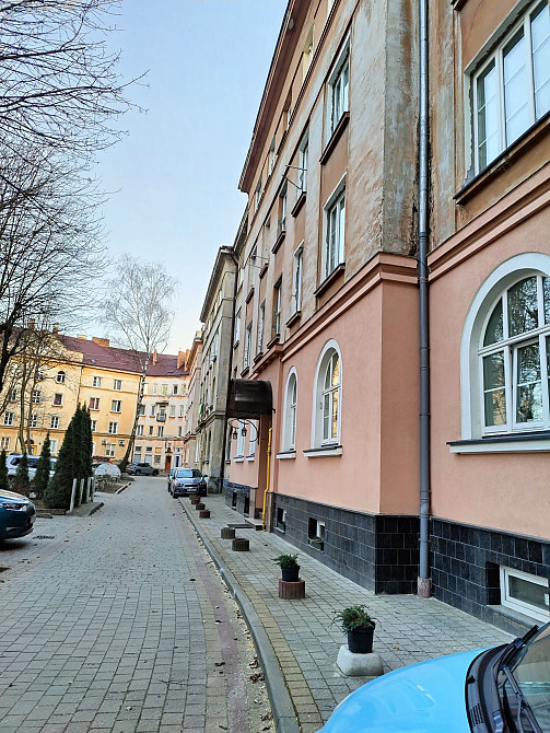 2 кім Стрийська (Сахарова),паркінг свій,біля Академії ,ц.10000 грн Львів - зображення 2