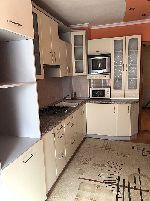 Здам в оренду 1-ну кВ. збільшеного планування в центрі Біла Церква - зображення 1