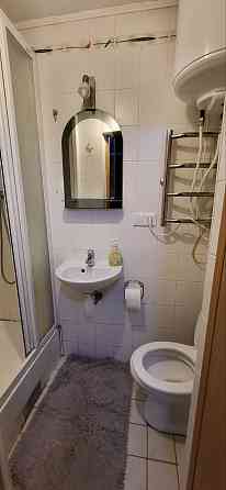 Продаётся 1 комн кв-ра до метро Олимпийская Вокзальная 5 остановок. Киев