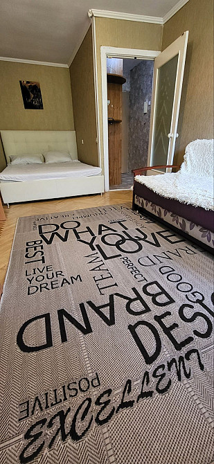 Продаётся 1 комн кв-ра до метро Олимпийская Вокзальная 5 остановок. Киев - изображение 2