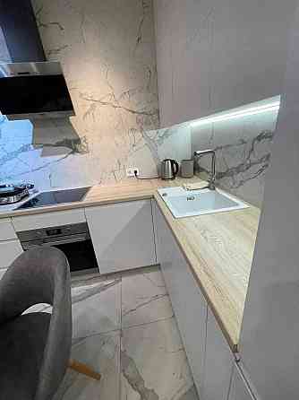 Сдам квартиру на длительный срок! Срочно! Центр! Херсонская! Днепр