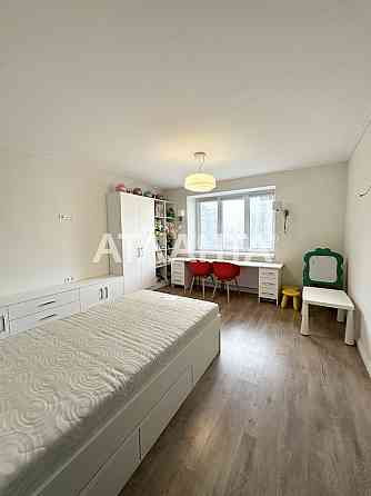 2-комн. 89 м2. Евроремонт Королева Вернисаж Таирово кирипич новострой Одеса