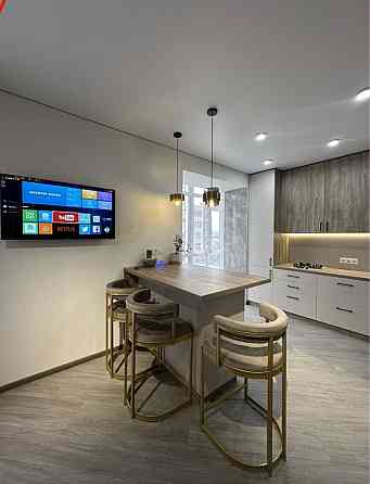 Продаж дизайнерська 1 кімнатна  квартира з ремонтом, поруч озеро,парк Ивано-Франковск