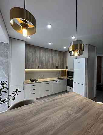 Продаж дизайнерська 1 кімнатна  квартира з ремонтом, поруч озеро,парк Ивано-Франковск