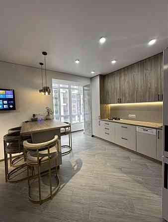 Продаж дизайнерська 1 кімнатна  квартира з ремонтом, поруч озеро,парк Ивано-Франковск