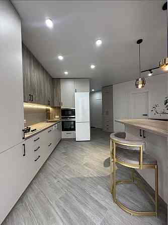 Продаж дизайнерська 1 кімнатна  квартира з ремонтом, поруч озеро,парк Ивано-Франковск