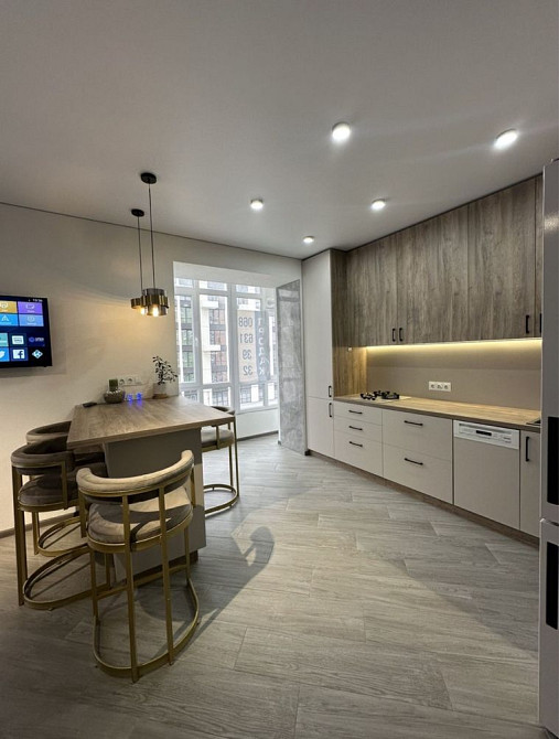 Продаж дизайнерська 1 кімнатна  квартира з ремонтом, поруч озеро,парк Ивано-Франковск - изображение 2