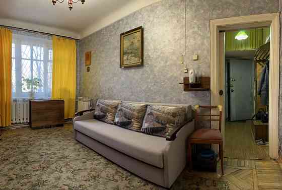 Продаж 2-кімн., вул. Вінницька, 8, Севастопольська Площа Киев