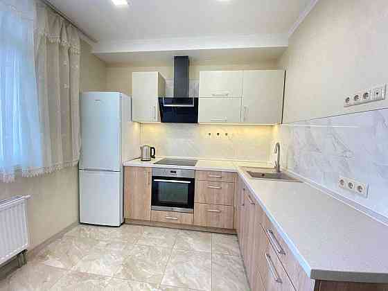 ЖК Лебединий ,Ревуцького,40-Б. Метро Харківська 5хв Kyiv