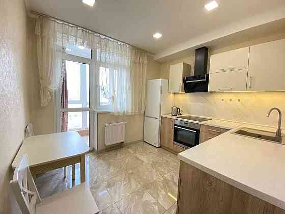 ЖК Лебединий ,Ревуцького,40-Б. Метро Харківська 5хв Kyiv