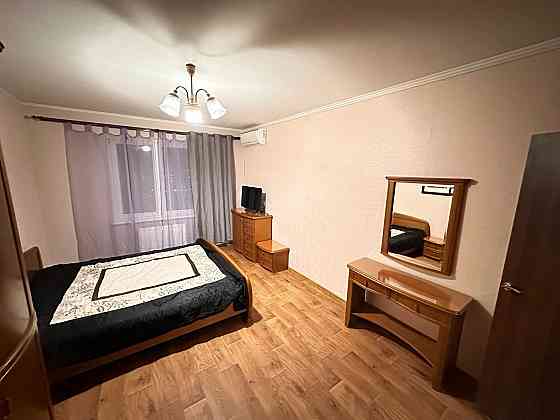 Голосіїївськії р-н, проспект Науки , метро Деміївська Kyiv