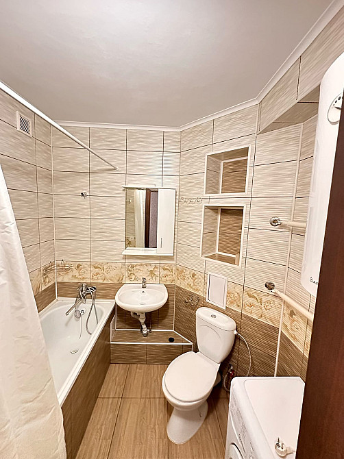 Голосіїївськії р-н, проспект Науки , метро Деміївська Kyiv - photo 2