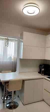 Терміновий продаж 1-кім кв. Милославська 2В,власник,генератор на ліфти Киев