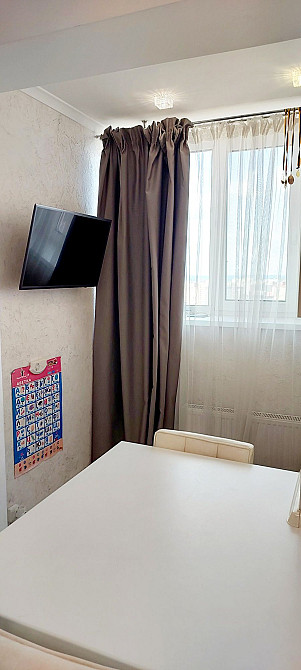 Терміновий продаж 1-кім кв. Милославська 2В,власник,генератор на ліфти Киев - изображение 6