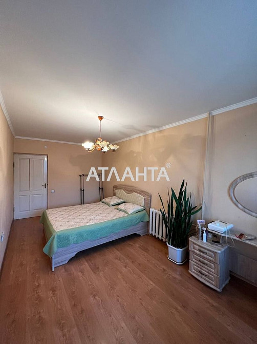 3 кім ЧЕШКА, вул.Комарова 29А, топова локація! Черновцы - изображение 1