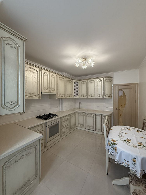 1 комнатная Новостройка ул. Энтузиастов 11 ЖК Сузирье Черновцы - изображение 2