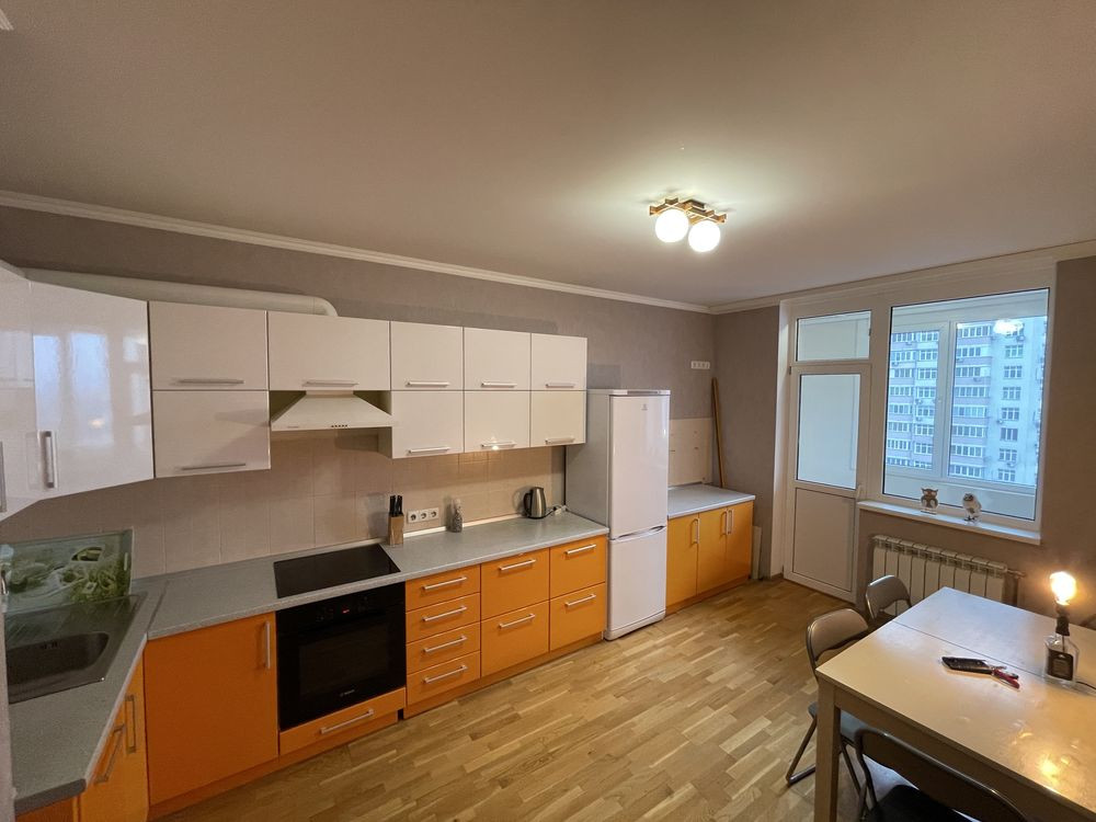 Чудова на Чавдар 13, квартира для дружньої сімʼї, Осокорки, Дарницький Київ - зображення 2