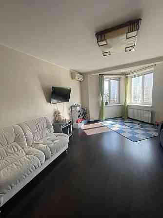 ЕКСКЛЮЗИВ.Продаж 2- к квартири ул. Здолбунівська 3- г/ Дарницький р-н Киев