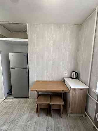 Продаж 2-к квартири Незалежної України ( район зупинки Миру ) Запорожье