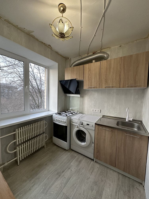 Продаж 2-к квартири Незалежної України ( район зупинки Миру ) Запорожье - изображение 4