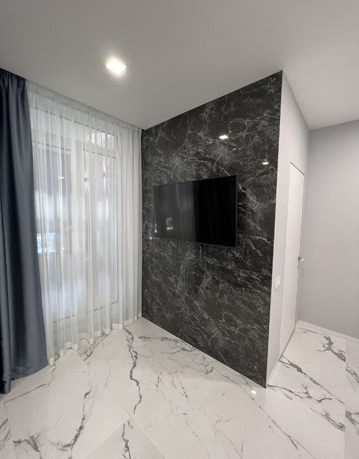 3-кімнатна новобудова з якісним ремонтом, меблями та технікою Чернівці - зображення 3