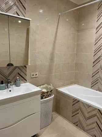 Двокімнатна квартира з ремонтом в центрі Буча