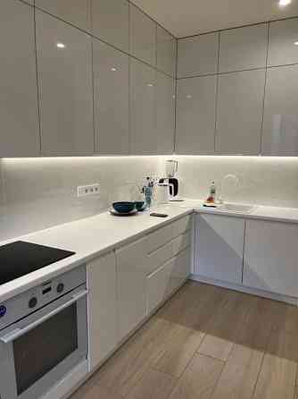 Двокімнатна квартира з ремонтом в центрі Буча