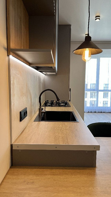 Вишукана 1-кімнатна квартира з ремонтом. ЖК "На Щасливому" Ровно - изображение 3