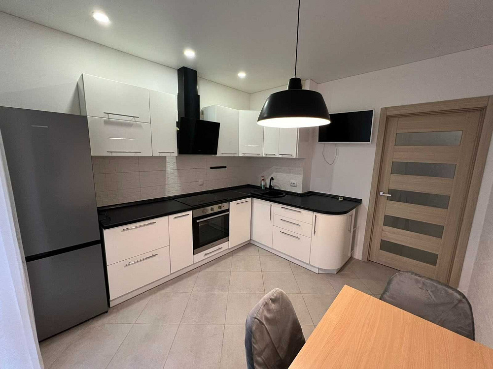 Сучасна 1к.квартира ЖК Лісовий Квартал, зайти і жити! Бровары - изображение 1