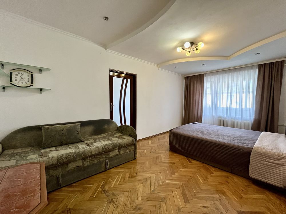 Здам 2х кімнатну, ПРОСПЕКТ-ГОЛОВНА, ЗАСКЛЕНИЙ БАЛКОН, комірка, вільна! Чернівці - зображення 5