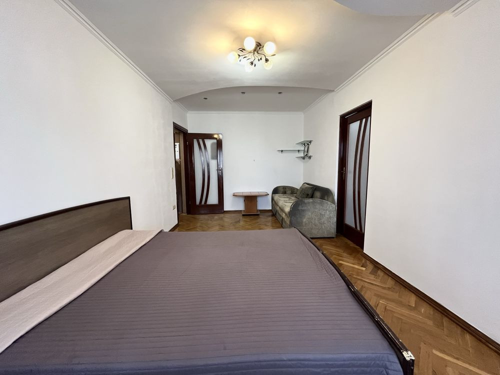 Здам 2х кімнатну, ПРОСПЕКТ-ГОЛОВНА, ЗАСКЛЕНИЙ БАЛКОН, комірка, вільна! Чернівці - зображення 7