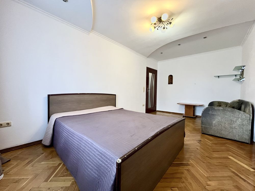 Здам 2х кімнатну, ПРОСПЕКТ-ГОЛОВНА, ЗАСКЛЕНИЙ БАЛКОН, комірка, вільна! Чернівці - зображення 8