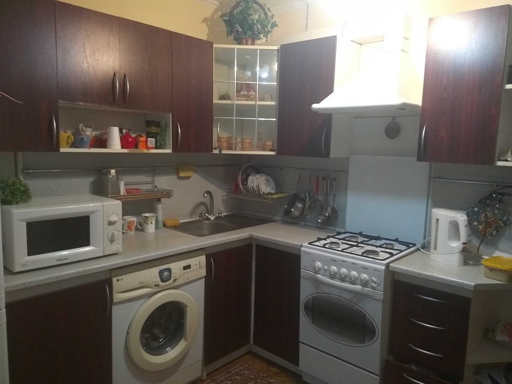 Здам 1 Лісовий (Юність Чернігівська) Братиславська, охайна Киев - изображение 2