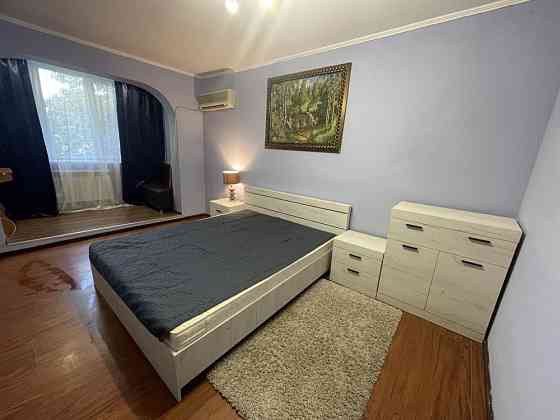 3-х комнатная квартира на черемушках парк Горького Одеса