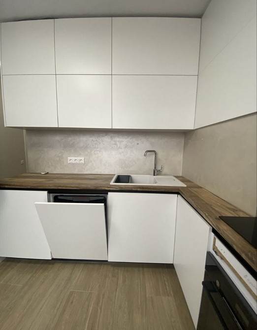 Неймовірно затишна! Сучасний ремонт I просторе планування ЖК Акварелі2 Вишневе - зображення 4