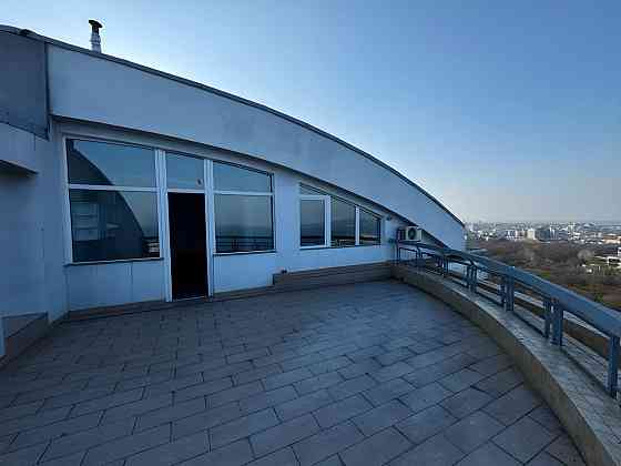 ЖК "Мерседес", 305 метров, 4 комнаты, прямой вид моря! Одеса