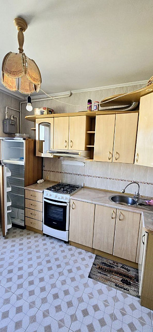 Оренда, дво кімнатна квартира вул.Хотинська Чернівці - зображення 3