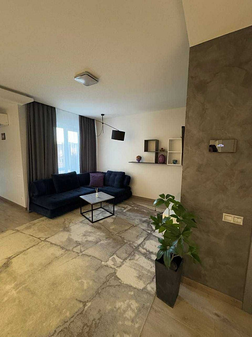 Пропонуємо в оренду простору та сучасну трикімнатну квартиру !! Ровно - изображение 4