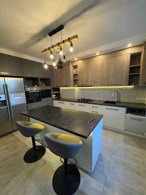 Пропонуємо в оренду простору та сучасну трикімнатну квартиру !! Ровно - изображение 5