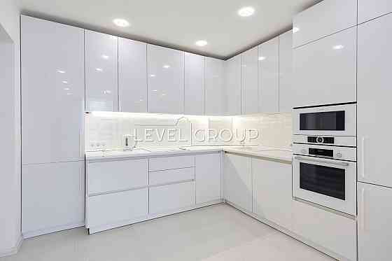 Продаж сучасної квартири (60 м) ЖК Київська Венеція пр-т Соборності 30 Киев