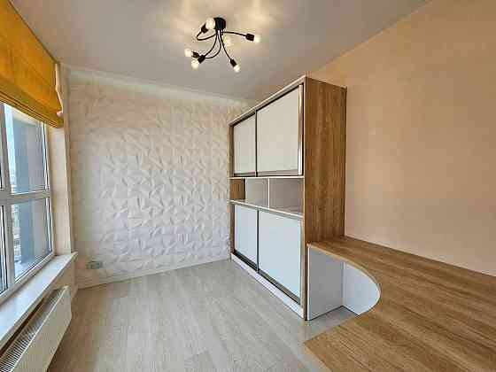 Дворівнева квартира з дизайнерським ремонтом в сучасному ЖК Киев