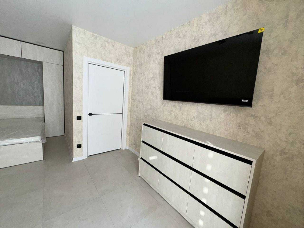 Простора 1-кімнатна квартира в ЖК “Сімейний Люкс” Черкаси - зображення 6