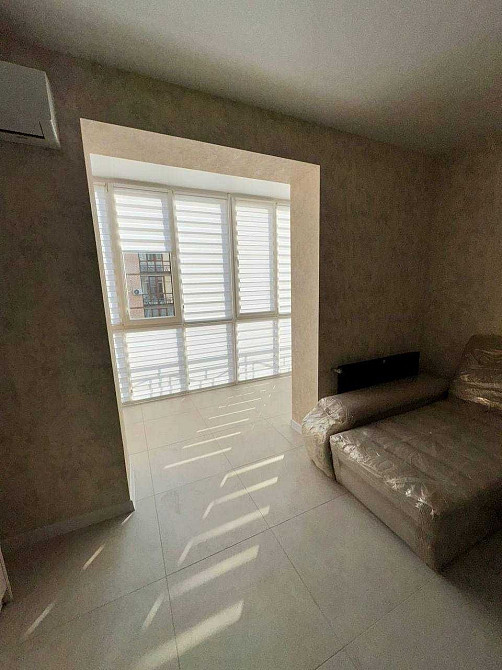 Простора 1-кімнатна квартира в ЖК “Сімейний Люкс” Черкаси - зображення 5